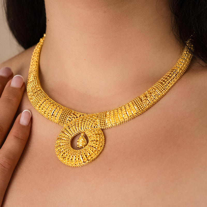 Elegant 22K Gold Necklace and Earrings Set